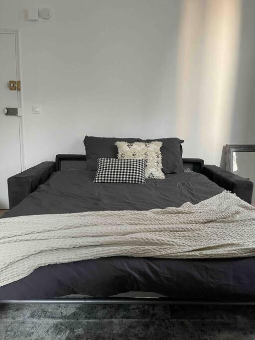 Au Coeur Du Vieil Antibes A 200M Des Plages, Superbe Studio Eksteriør bilde
